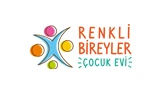 Renkli Bireyler Çocuk Evi logosu